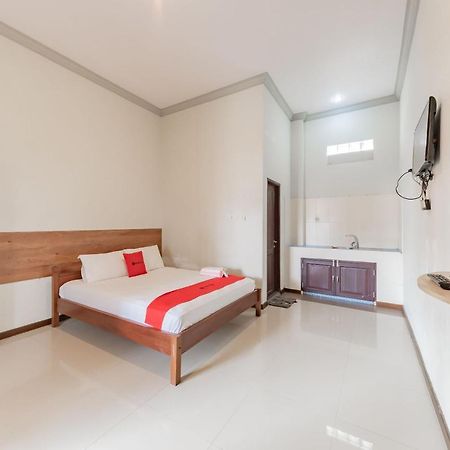 Reddoorz Near Gor Sempaja Samarinda Exterior foto