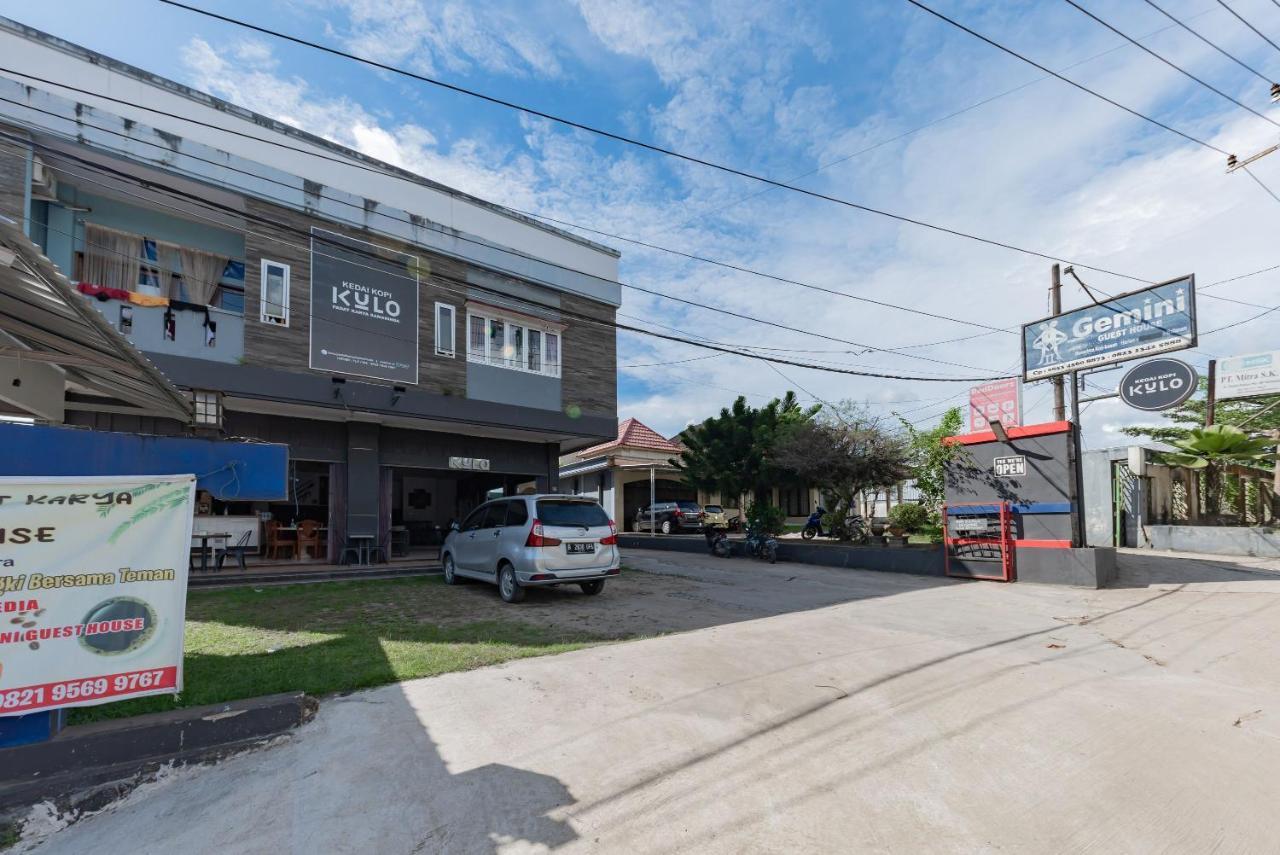 Reddoorz Near Gor Sempaja Samarinda Exterior foto